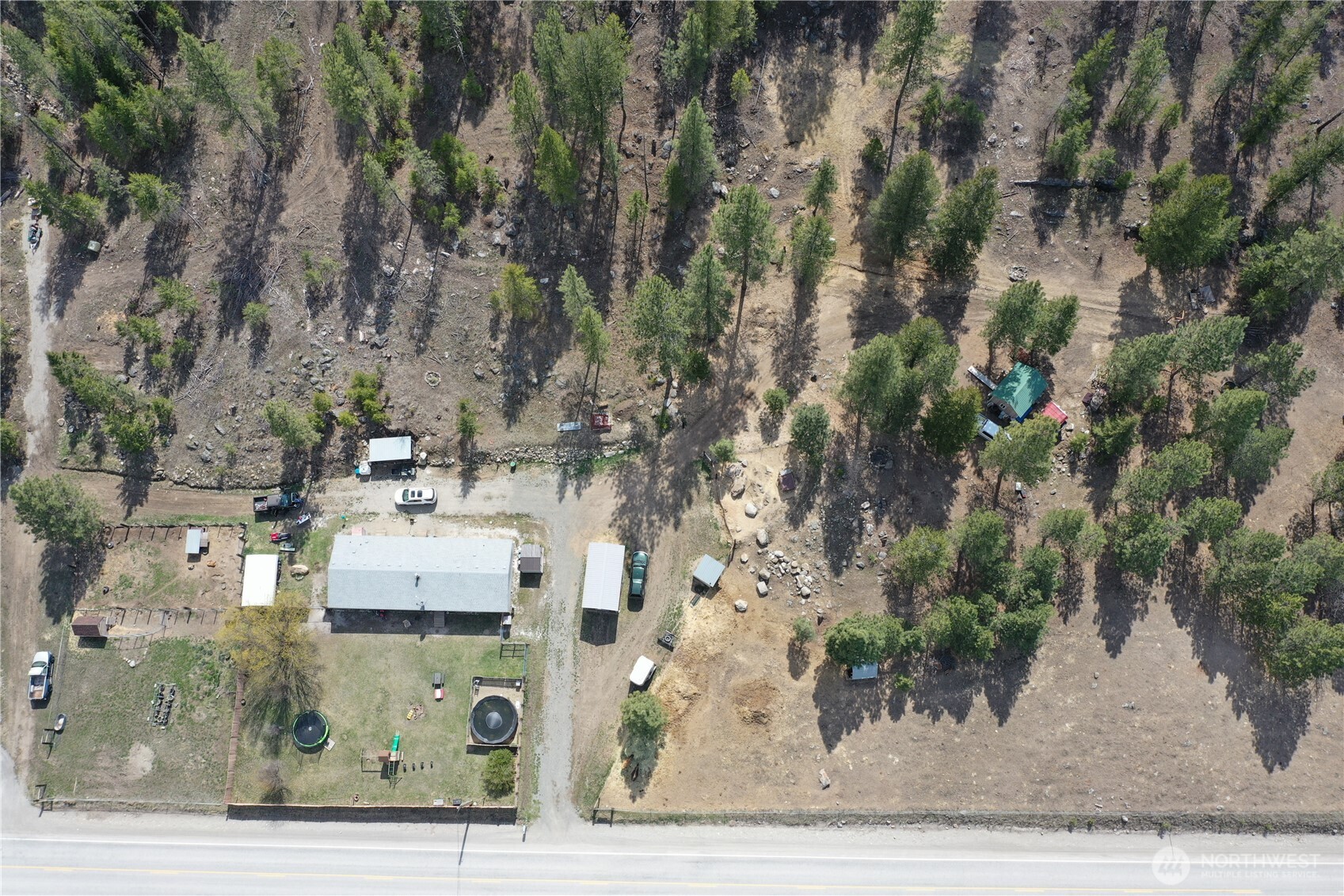 722 Aeneas Valley Road Property Photo 4