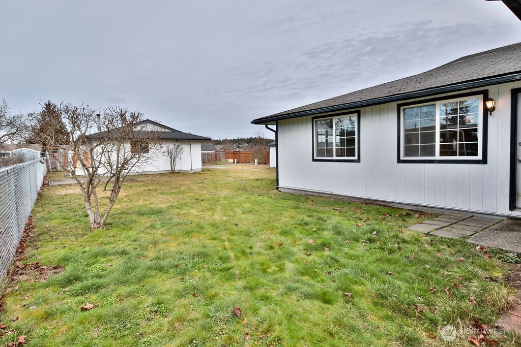 732 E Cedar Street Property Photo 3