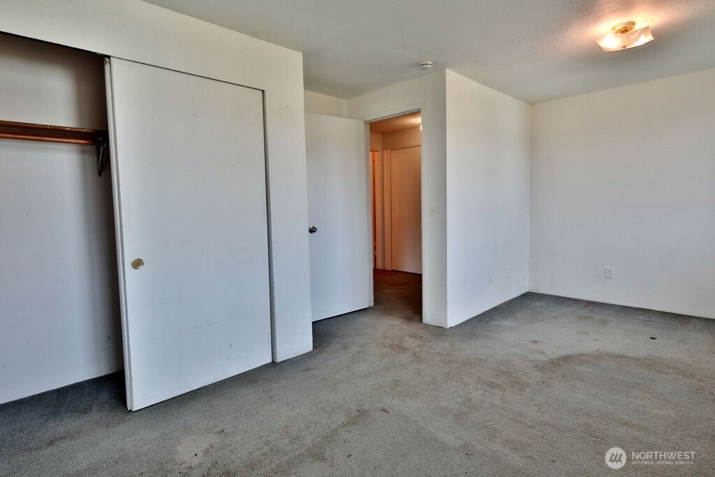 732 E Cedar Street Property Photo 19