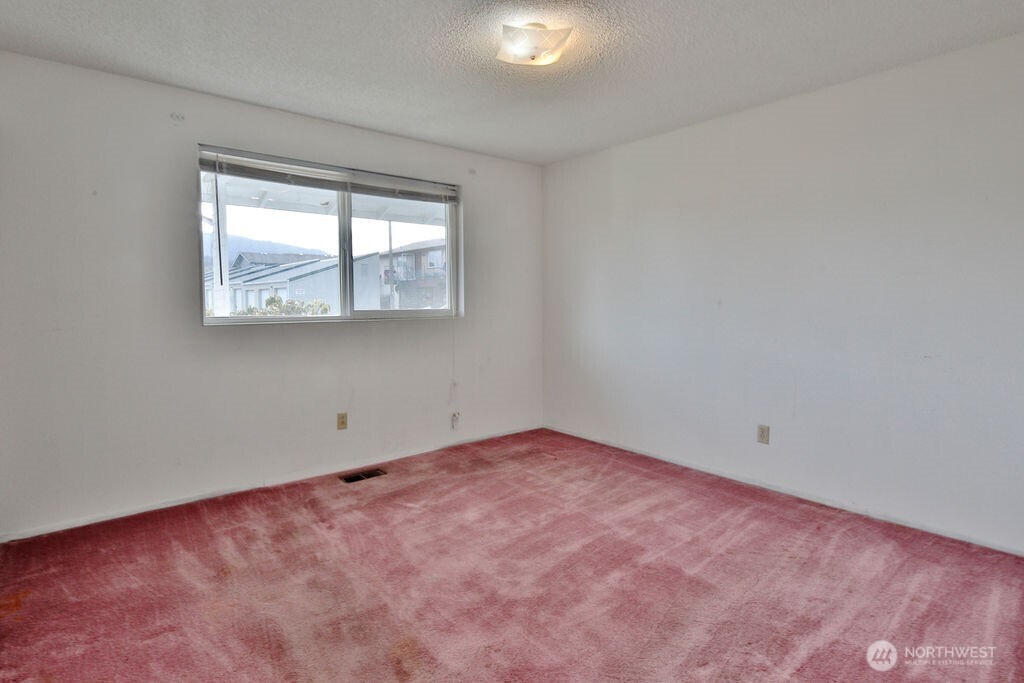 732 E Cedar Street Property Photo 28