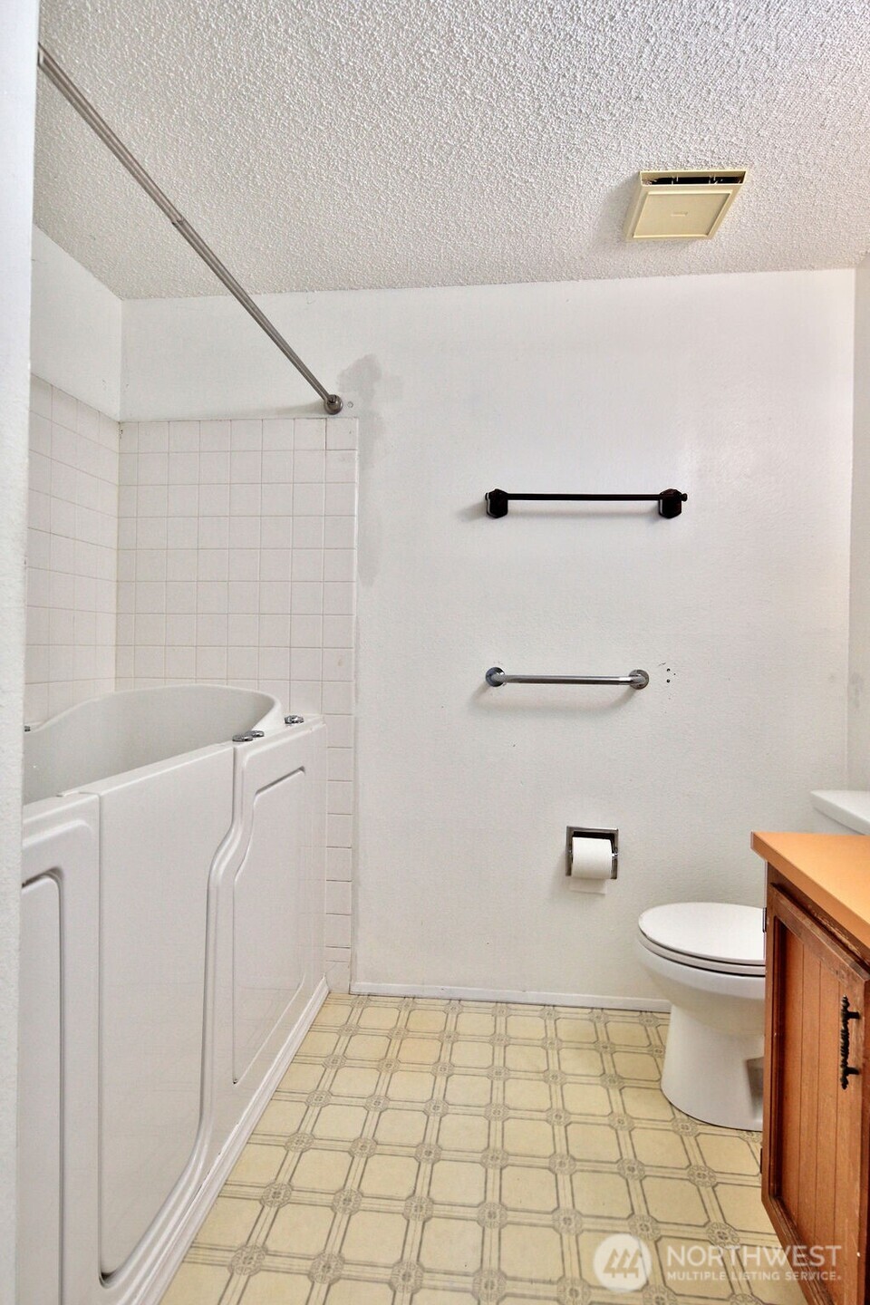 732 E Cedar Street Property Photo 30