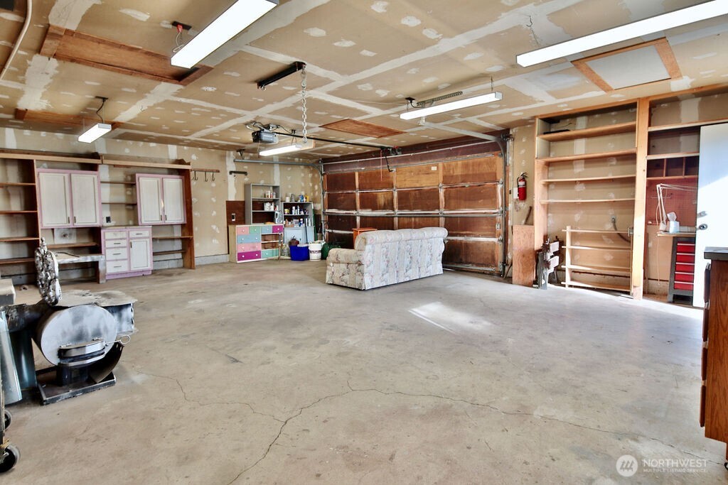 732 E Cedar Street Property Photo 33