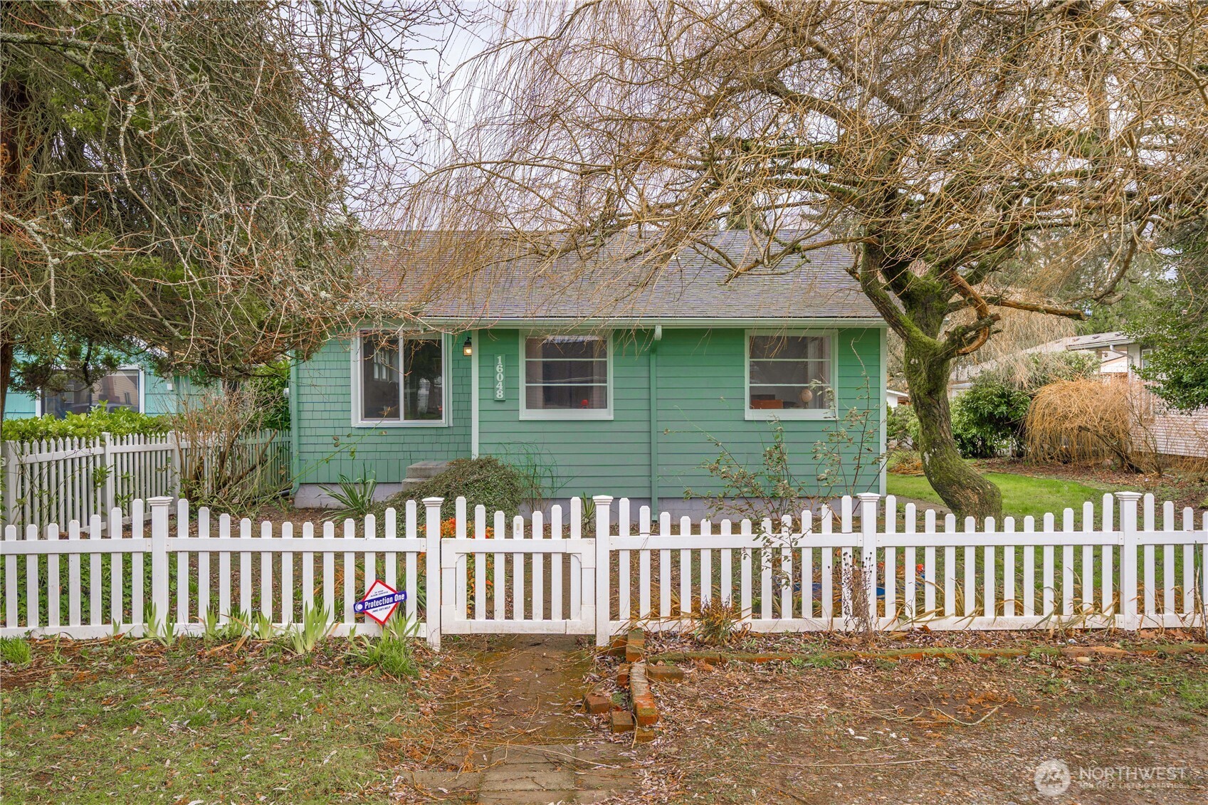 16048 11th Avenue Property Photo