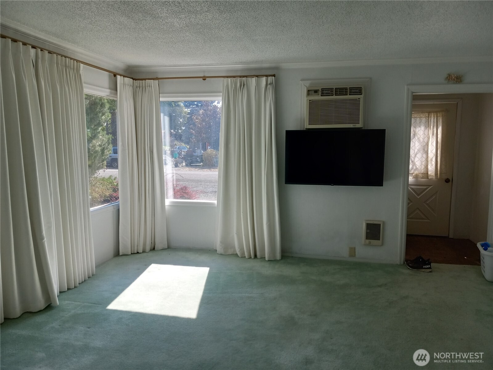131 Hamilton Street Property Photo 4