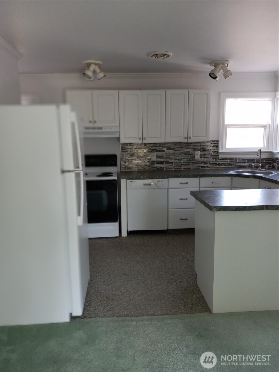 131 Hamilton Street Property Photo 10