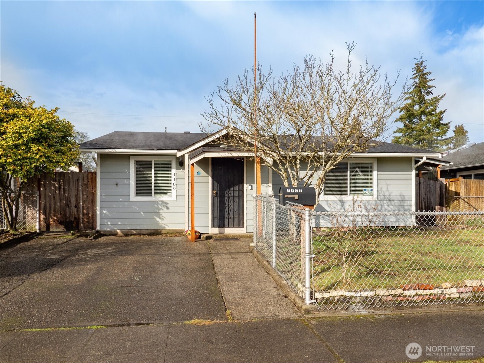 1109 E Harrison Street Property Photo 1