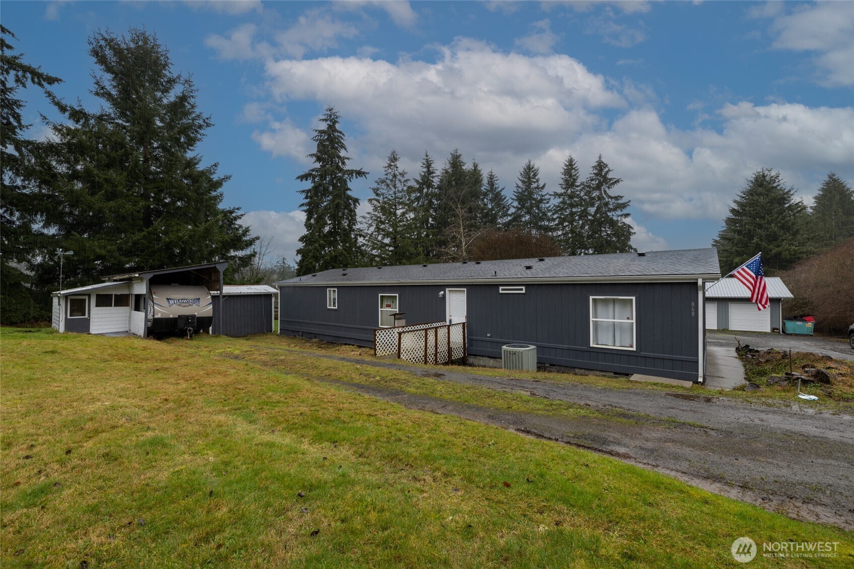 868 King Road Property Photo
