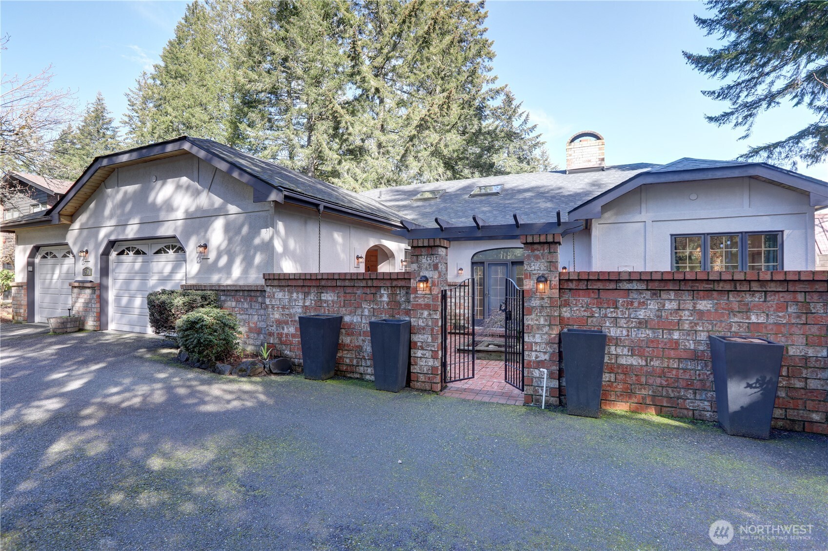 50 E Laurel Park Property Photo