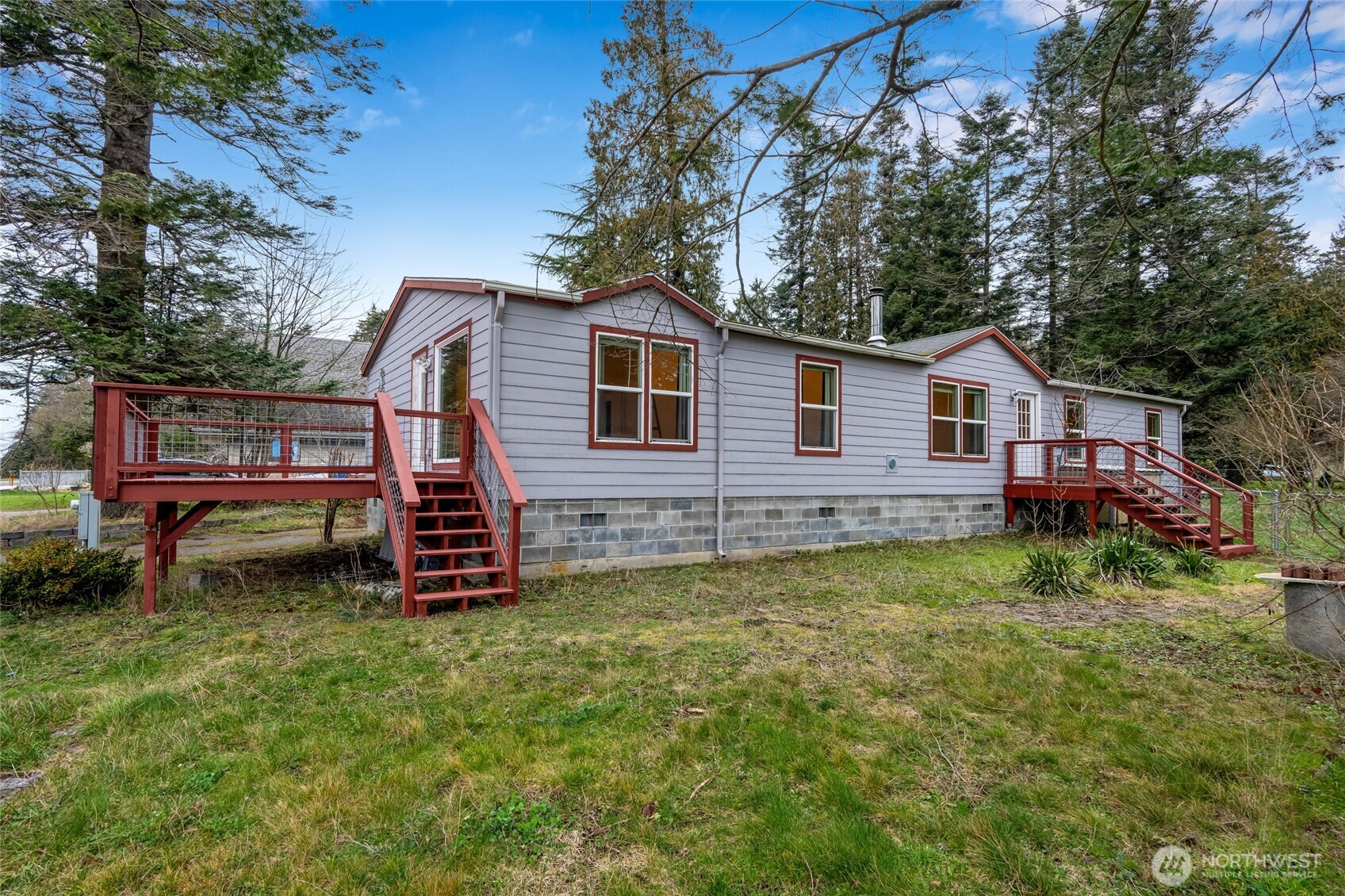 2548 Mackenzie Road Property Photo