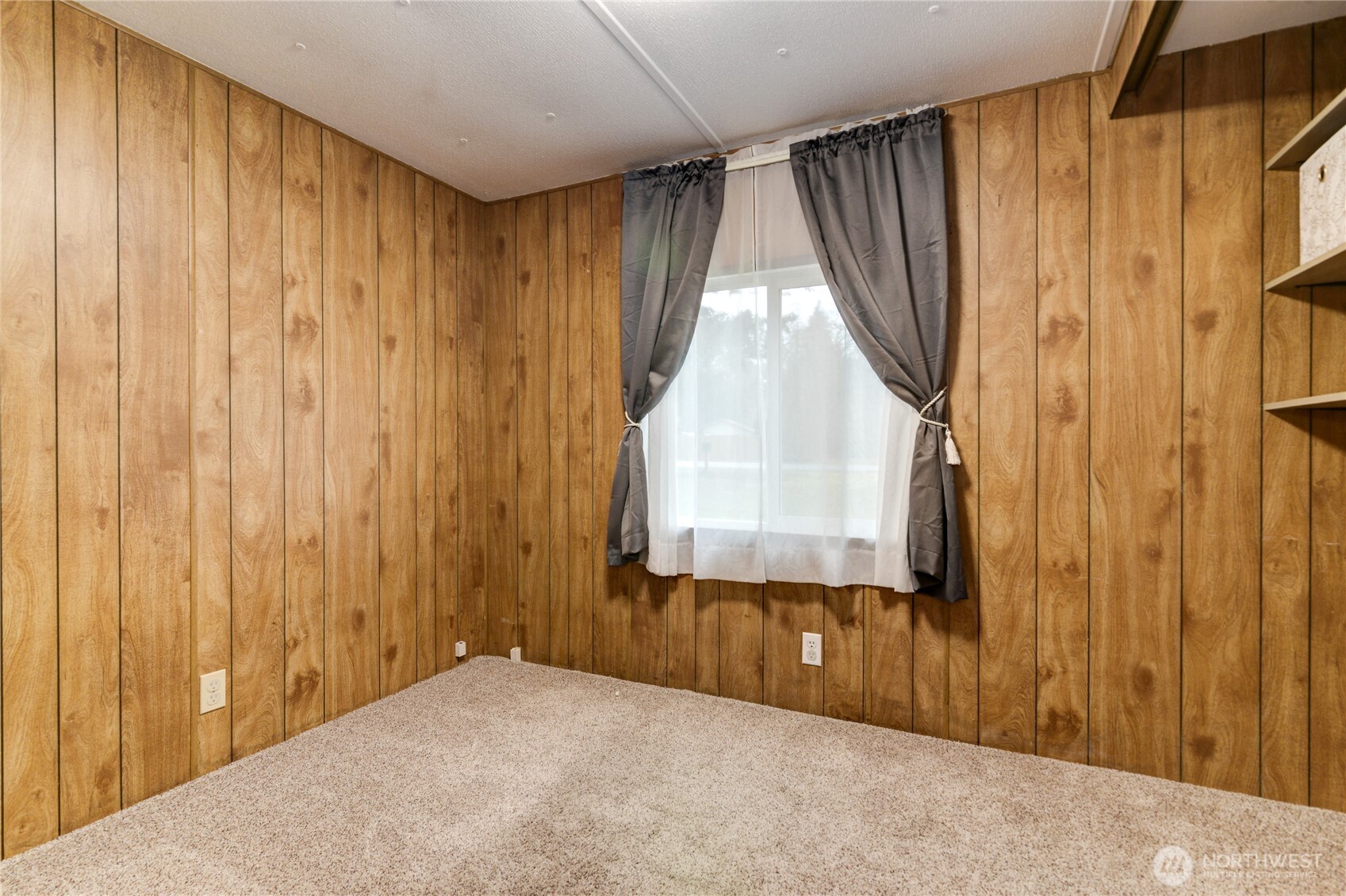 987 Tipsoo Loop Property Photo 2