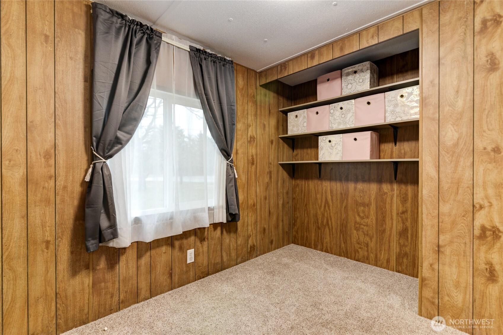 987 Tipsoo Loop Property Photo 3