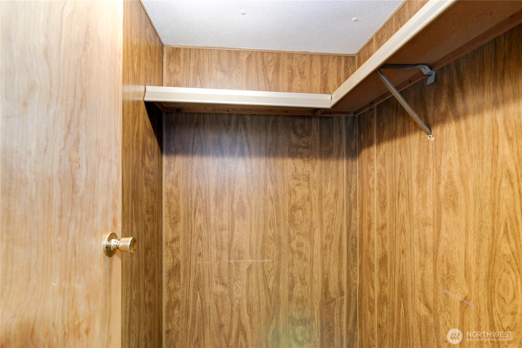 987 Tipsoo Loop Property Photo 6