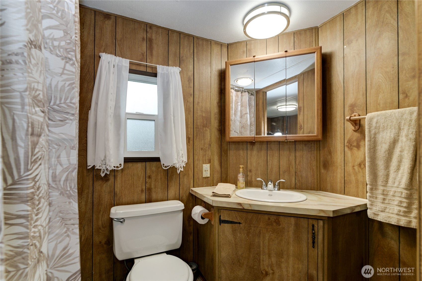 987 Tipsoo Loop Property Photo 8