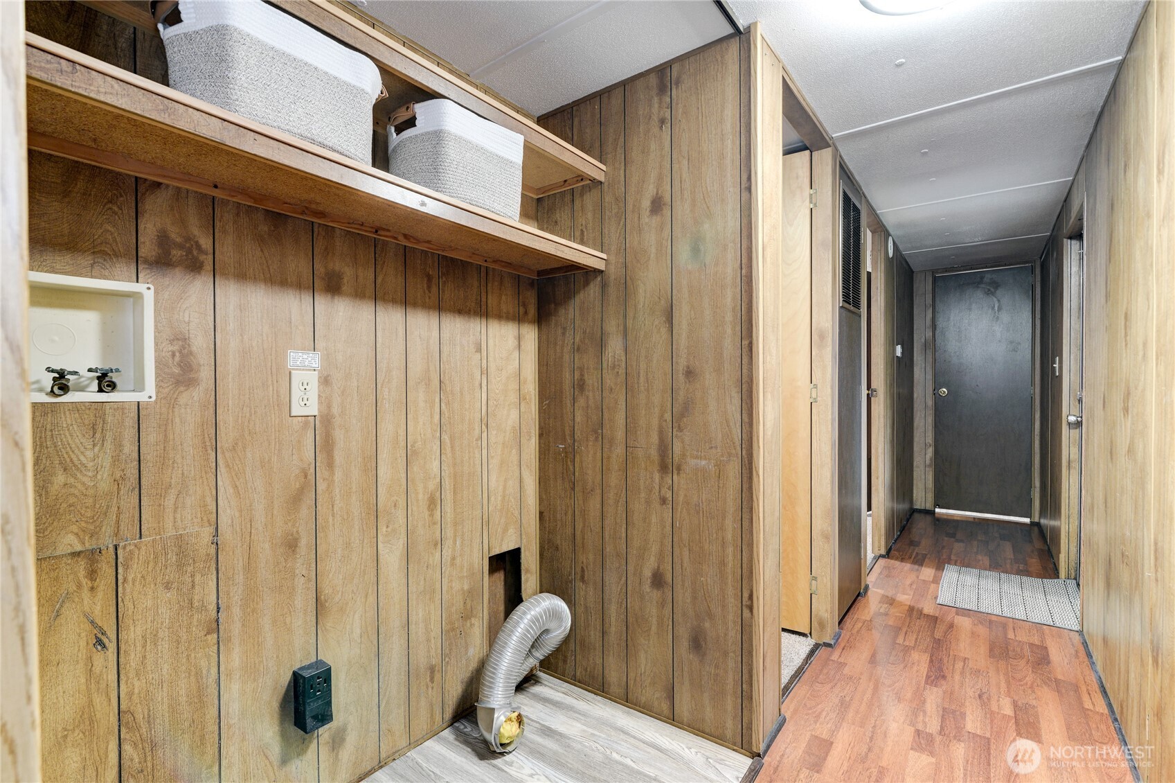 987 Tipsoo Loop Property Photo 9
