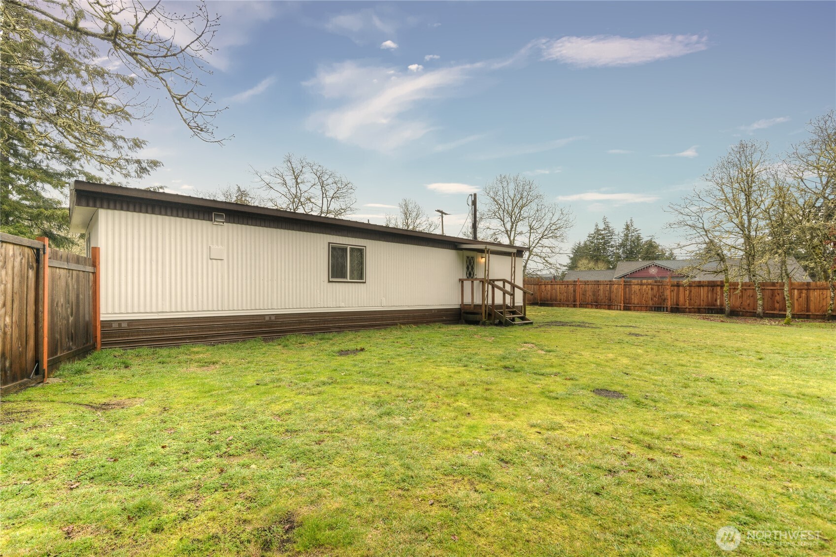 987 Tipsoo Loop Property Photo 21