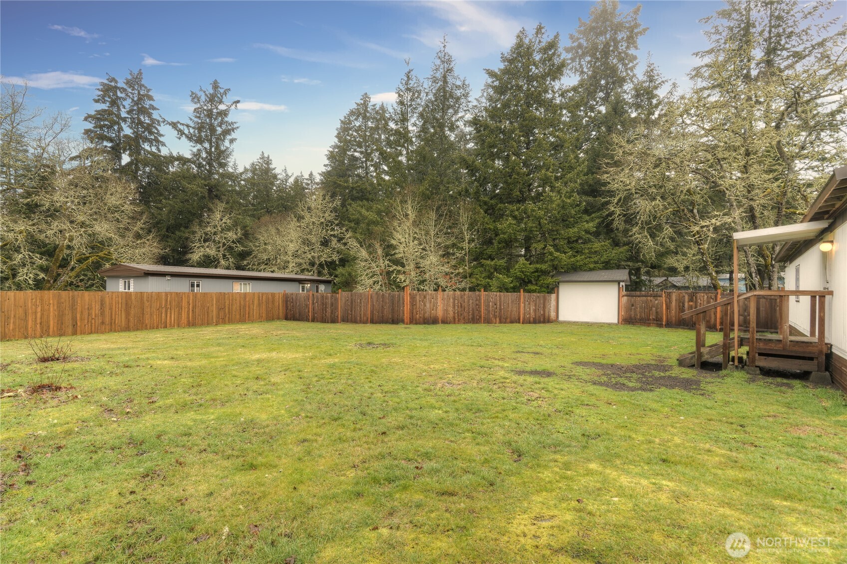 987 Tipsoo Loop Property Photo 24