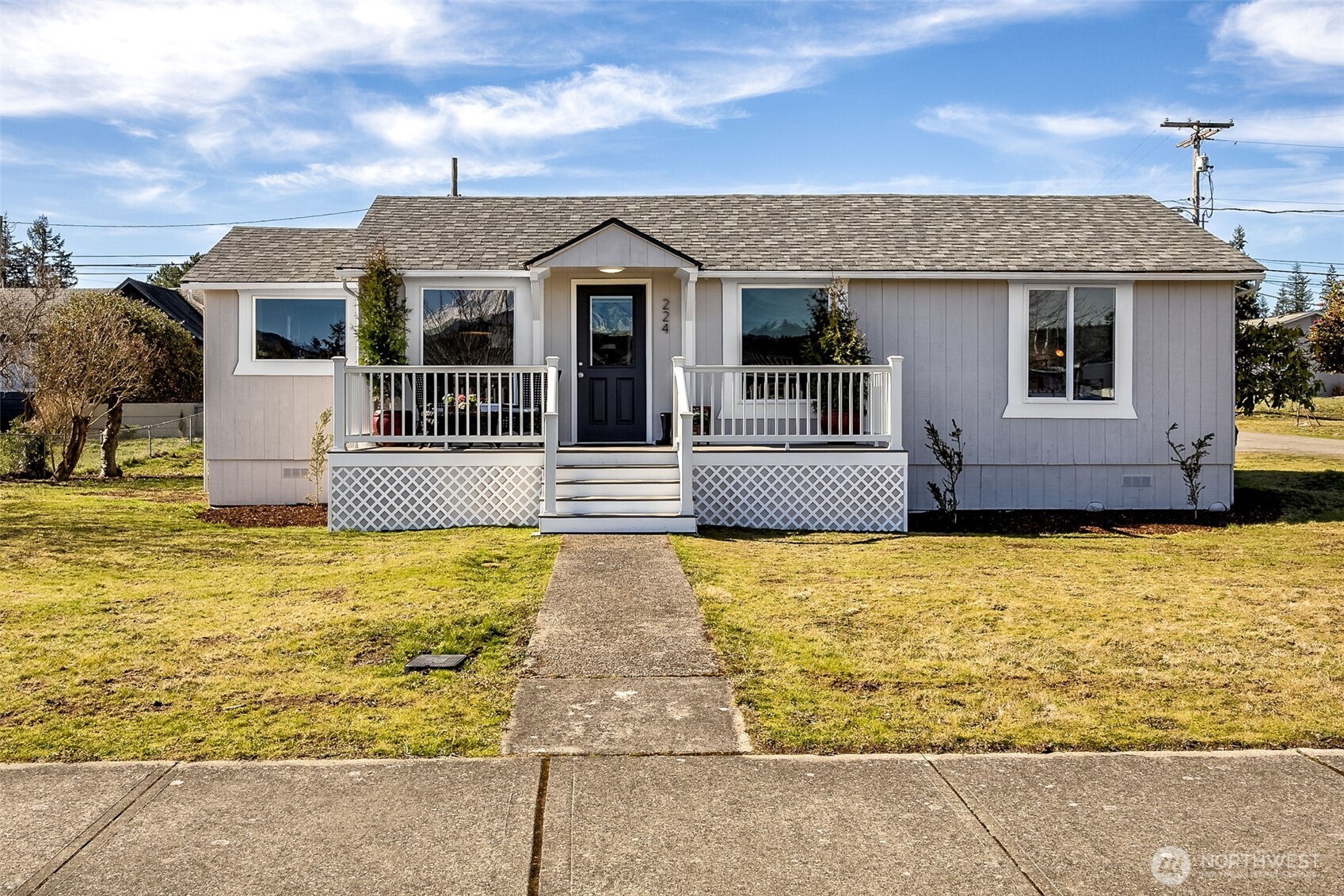 224 Orchard Avenue Property Photo