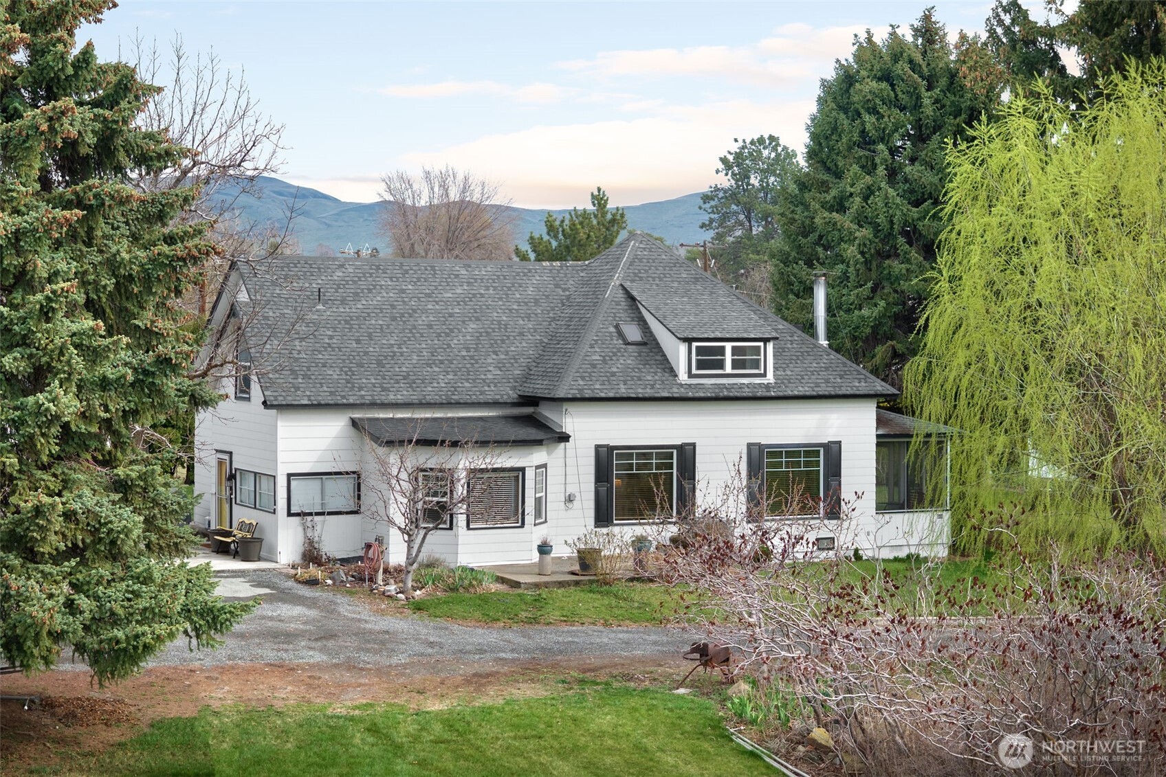 360 Lancaster Road Property Photo