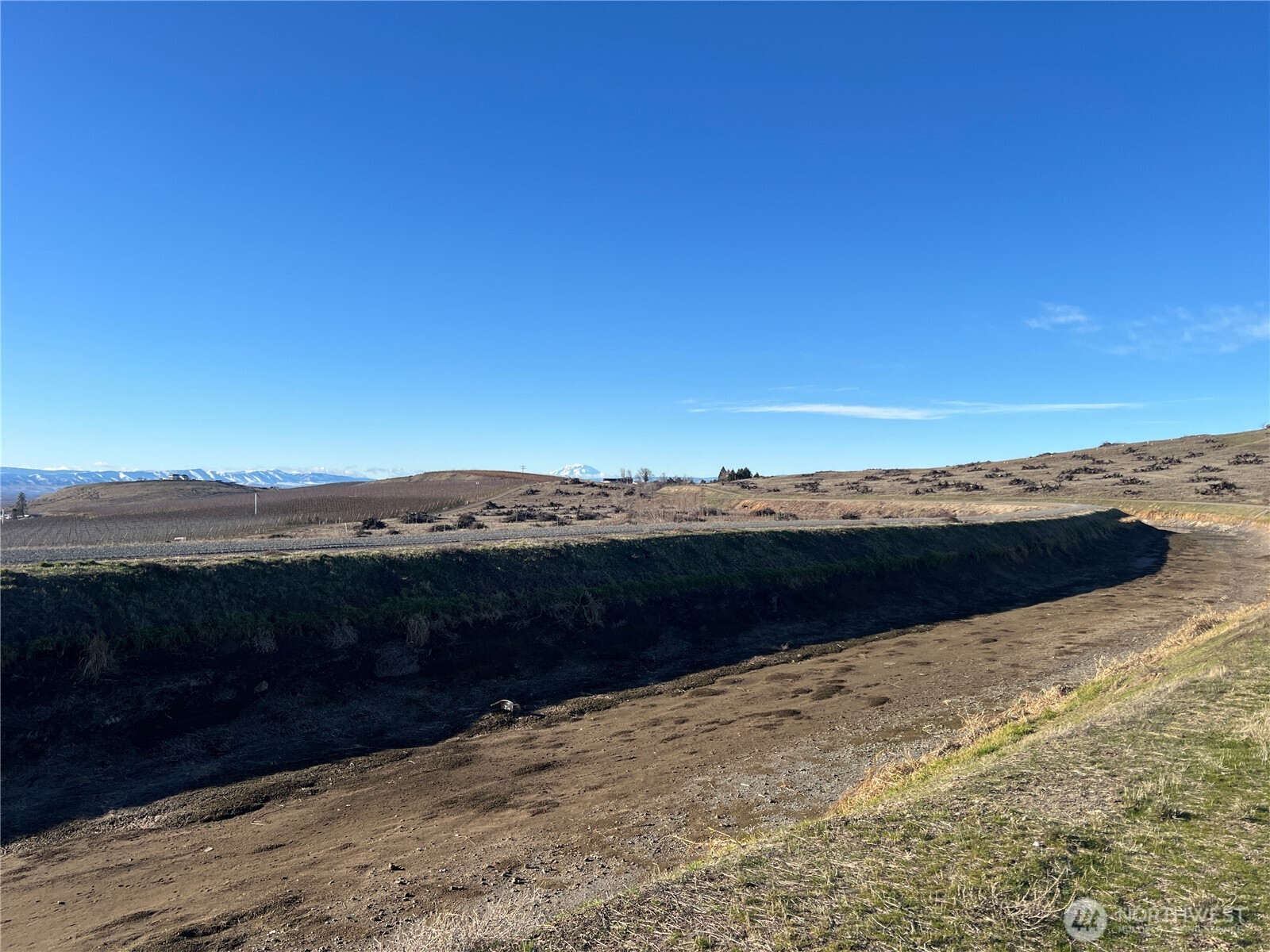 3231 Lombard Loop Road Property Photo 8