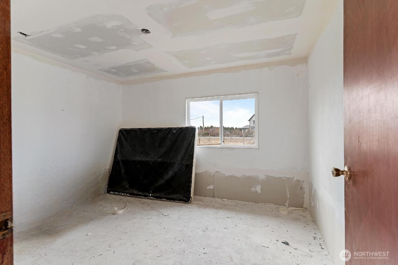 44410 208th Avenue Property Photo 17