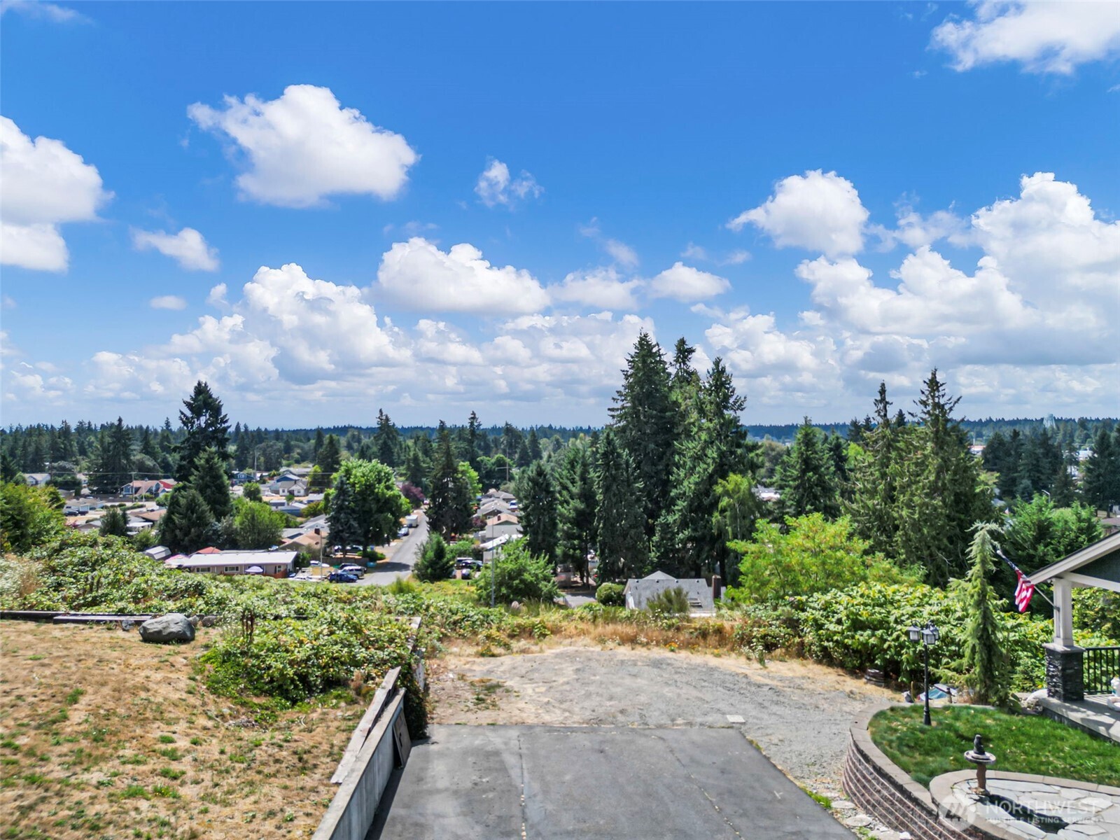 12714 2nd Avenue Property Photo 1