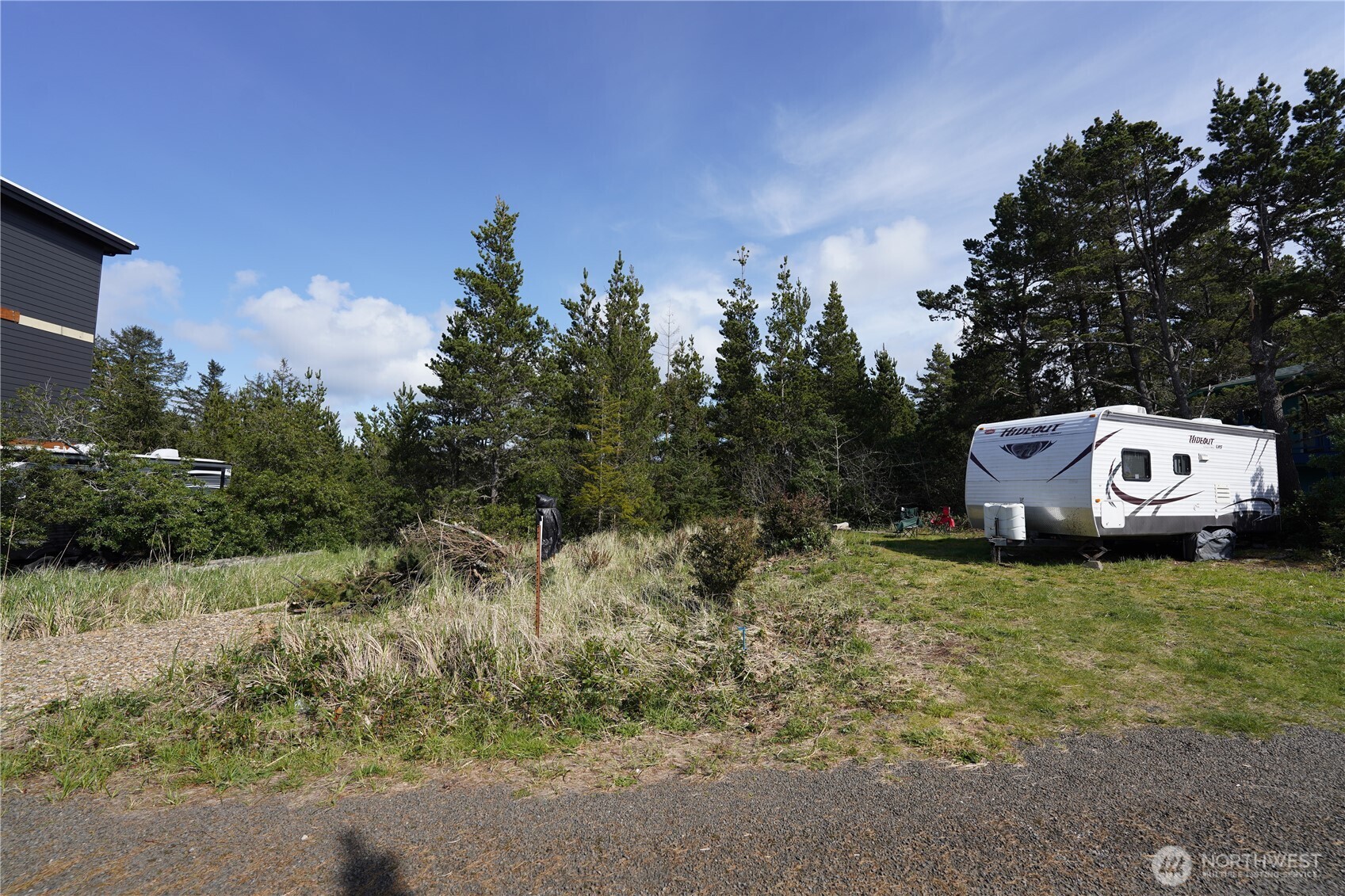 30208 J Place Property Photo 4