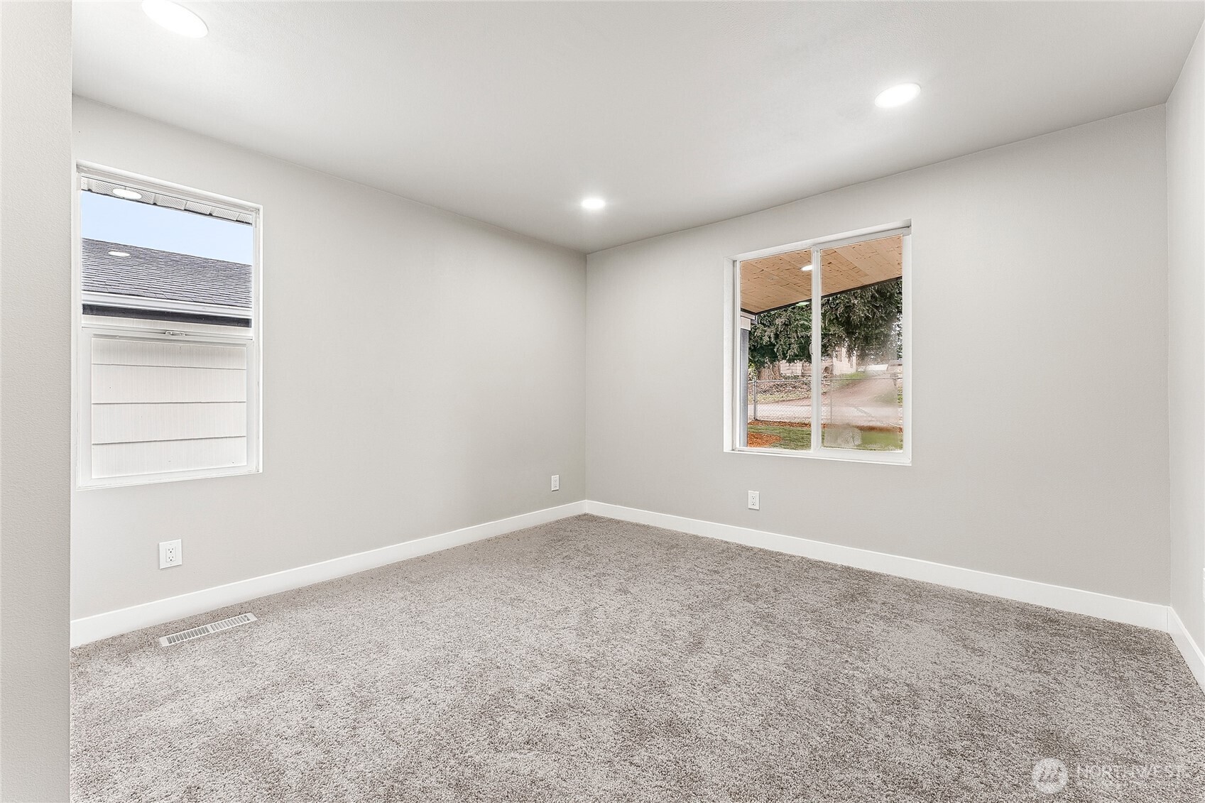 3792 E Roosevelt Avenue Property Photo 11