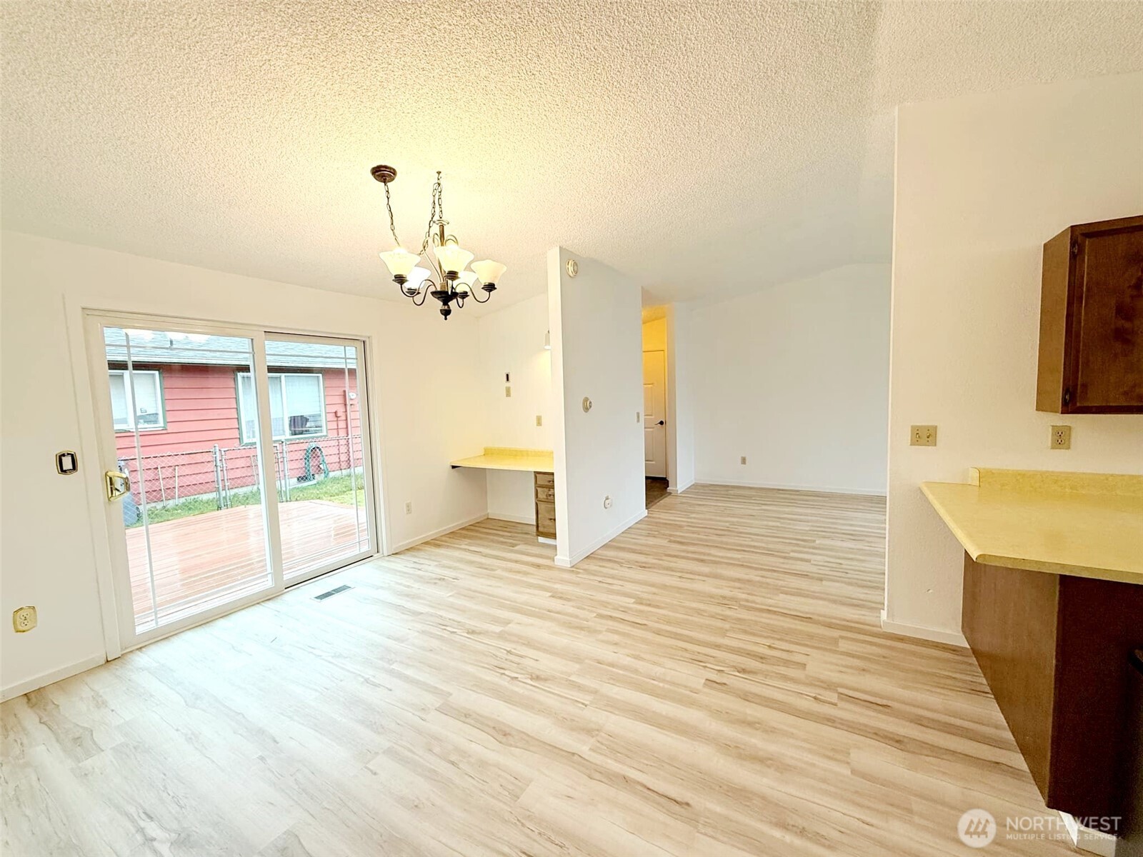 1716 W Young Street Property Photo 12