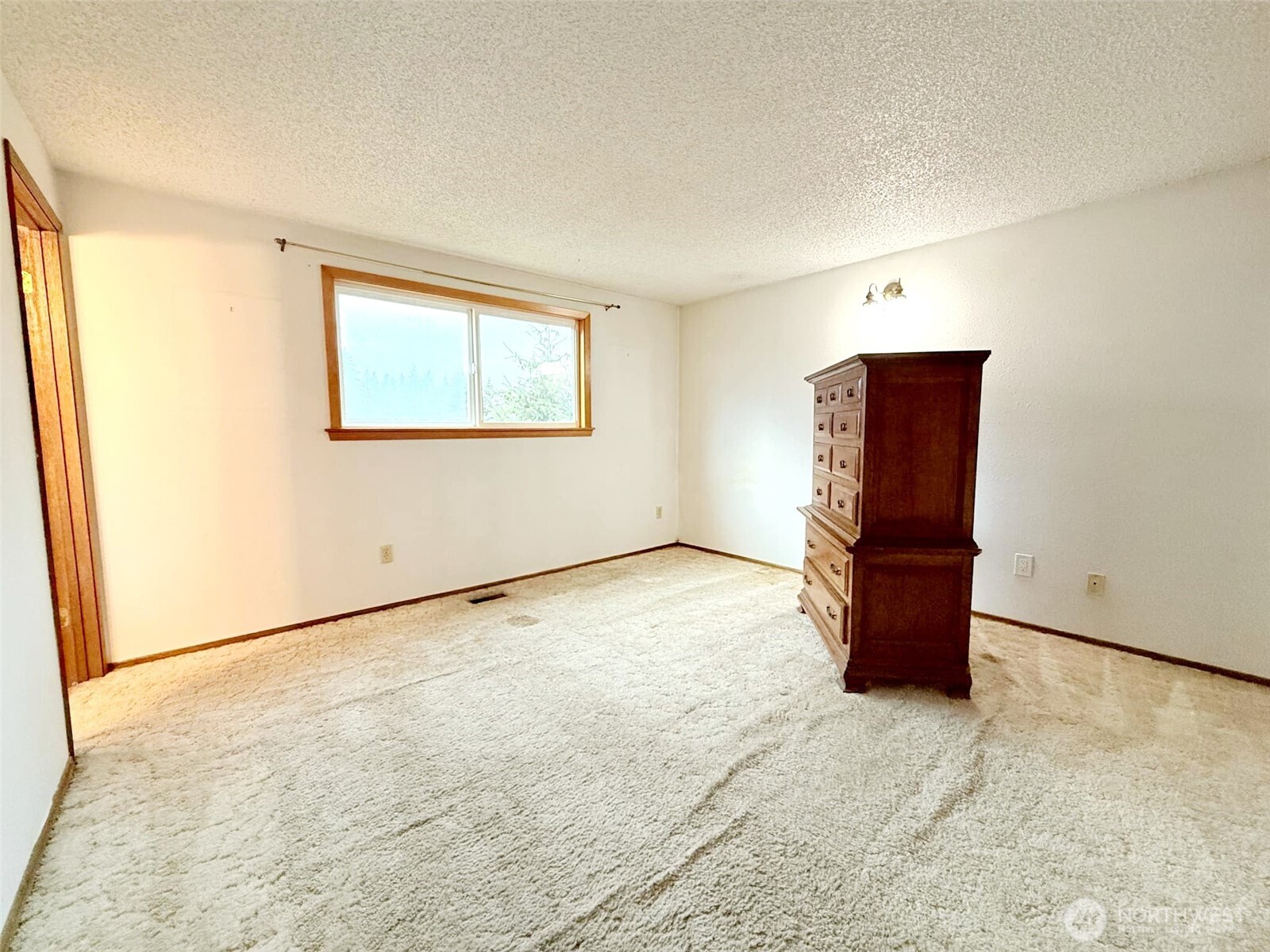 1716 W Young Street Property Photo 13