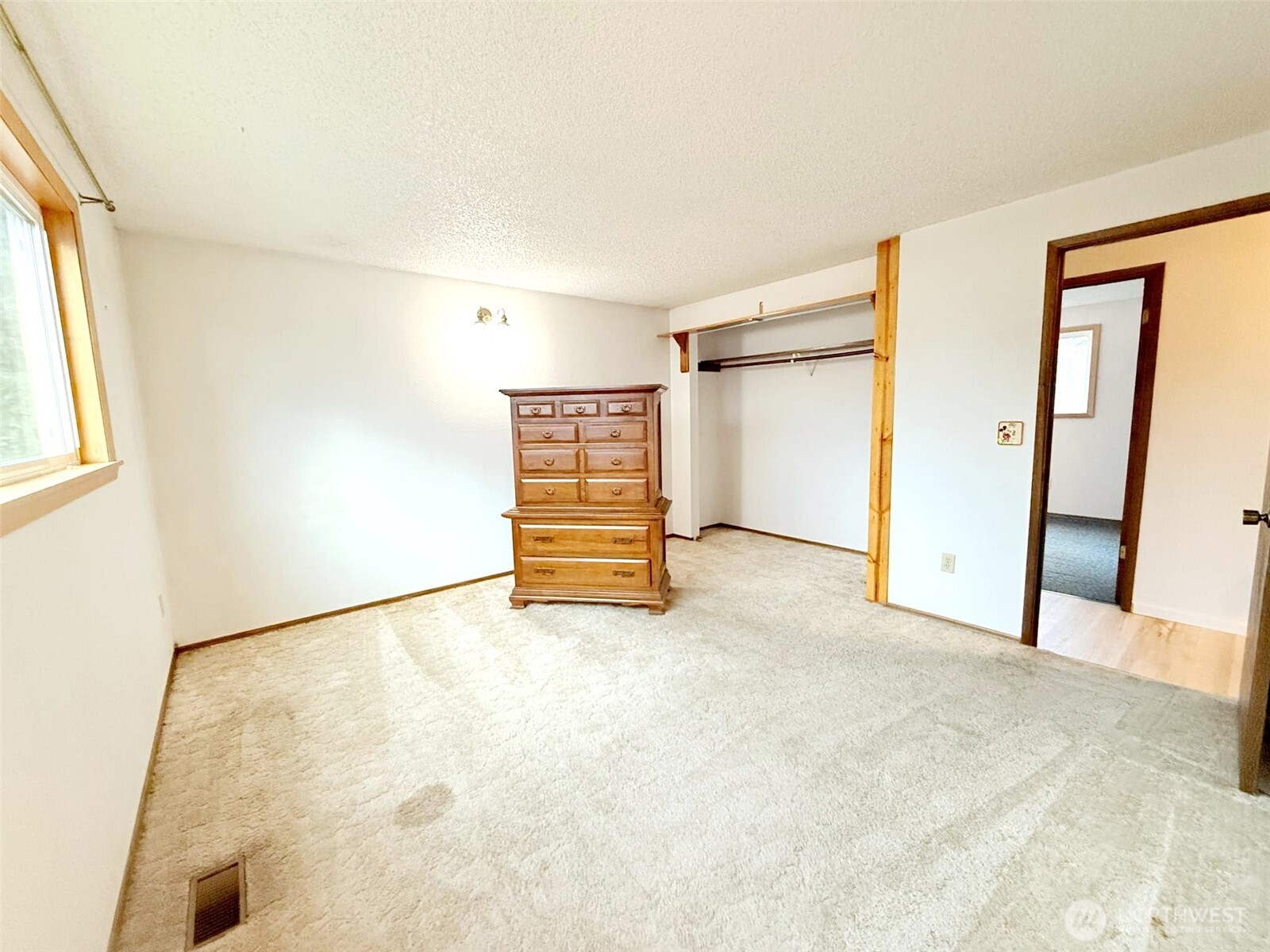 1716 W Young Street Property Photo 14