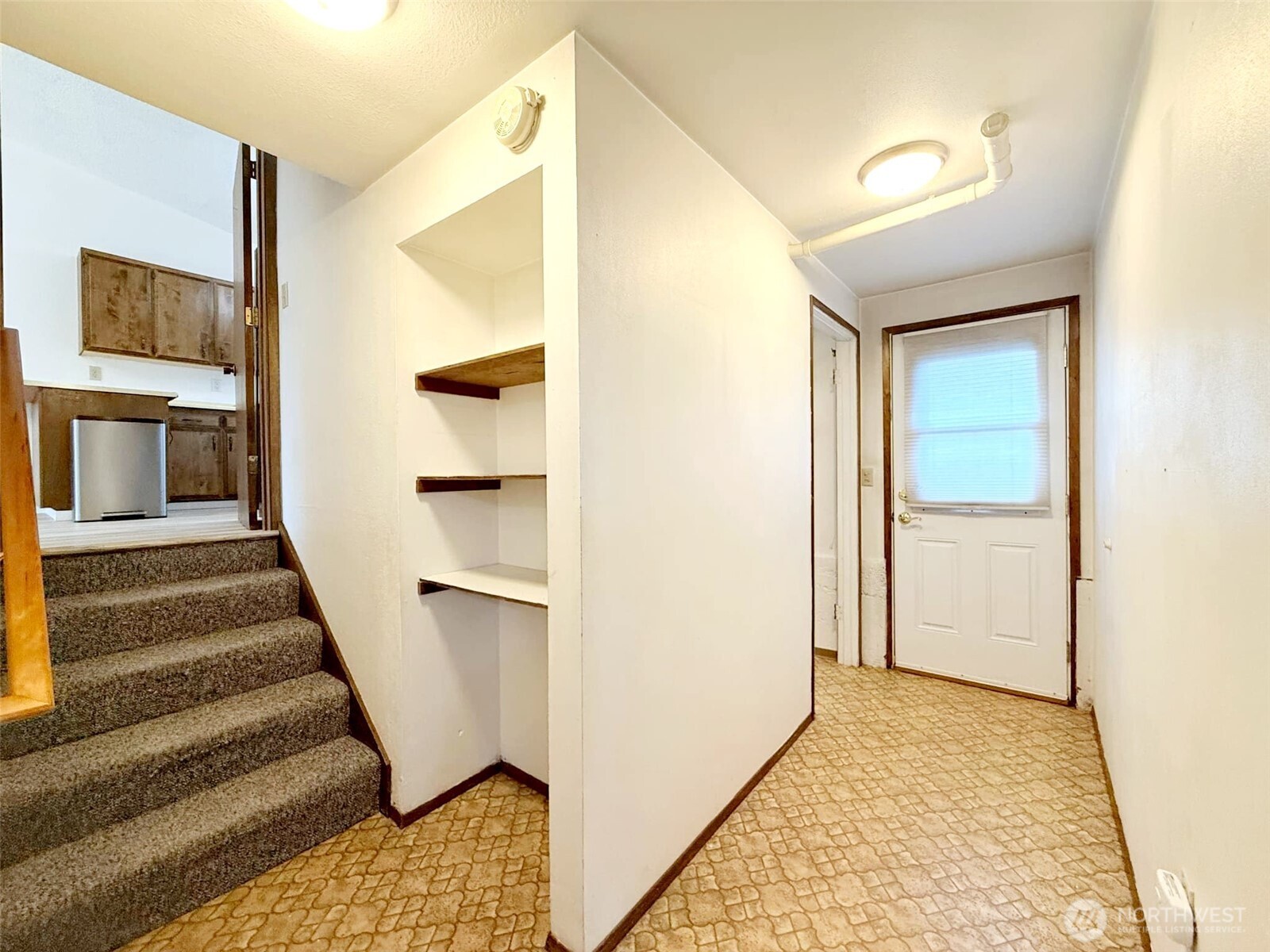 1716 W Young Street Property Photo 20