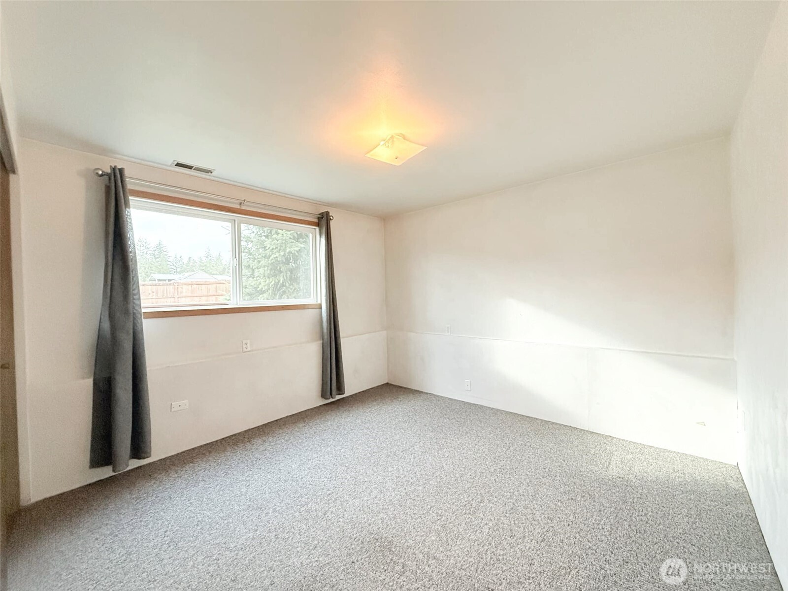 1716 W Young Street Property Photo 21