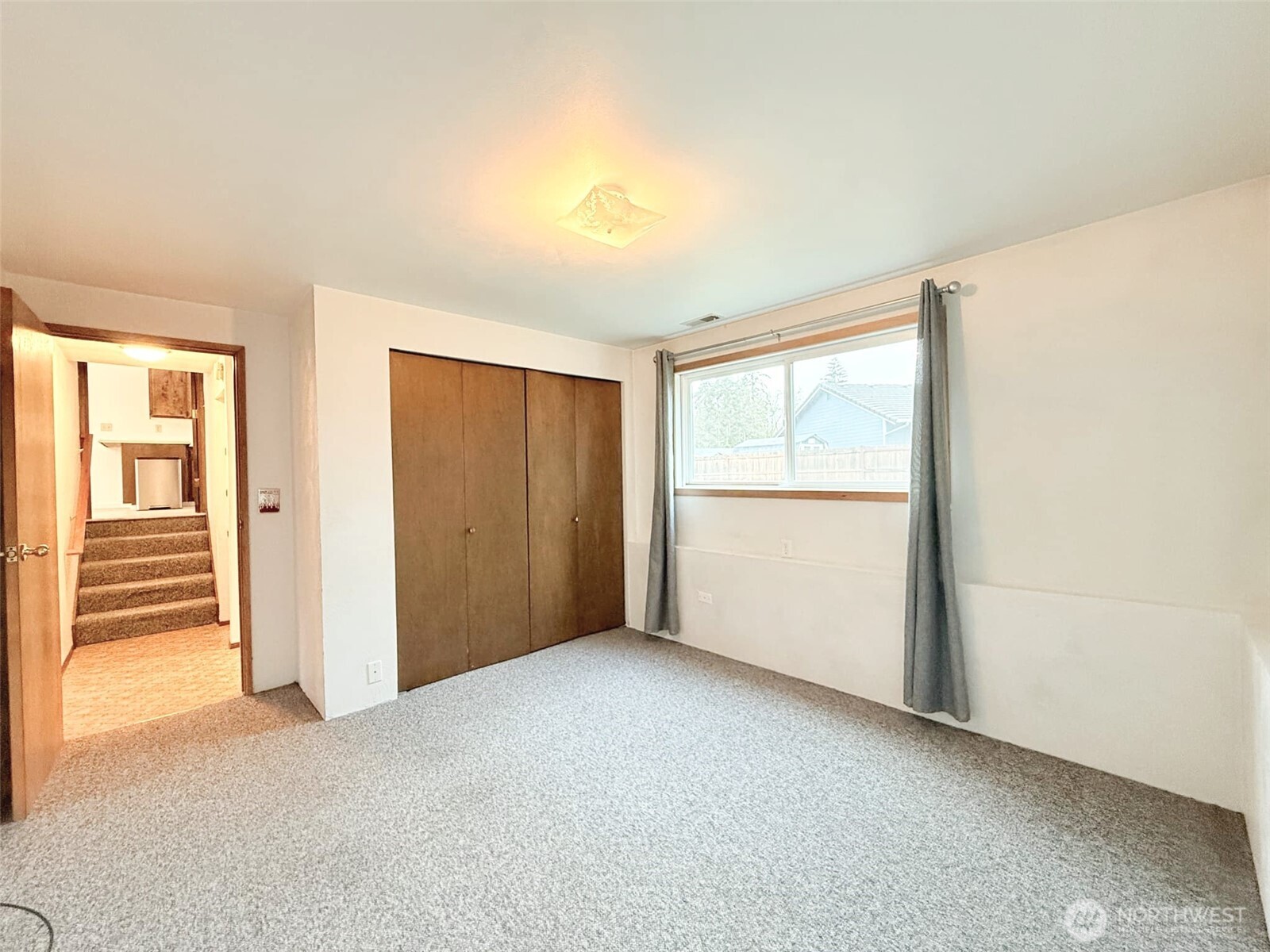1716 W Young Street Property Photo 22