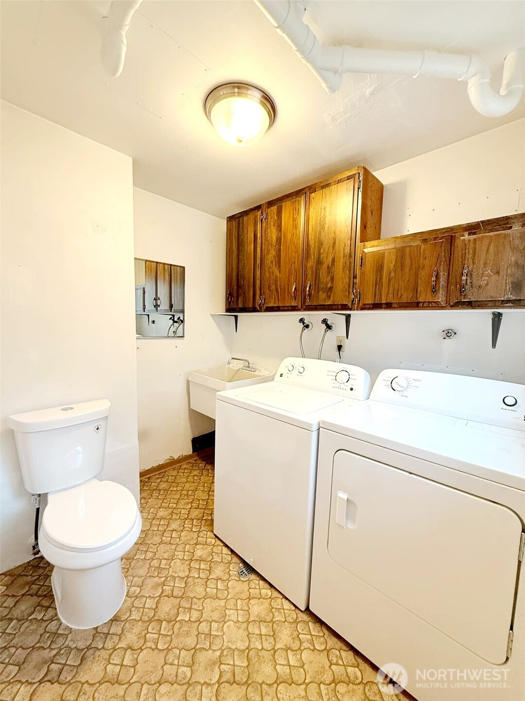 1716 W Young Street Property Photo 26