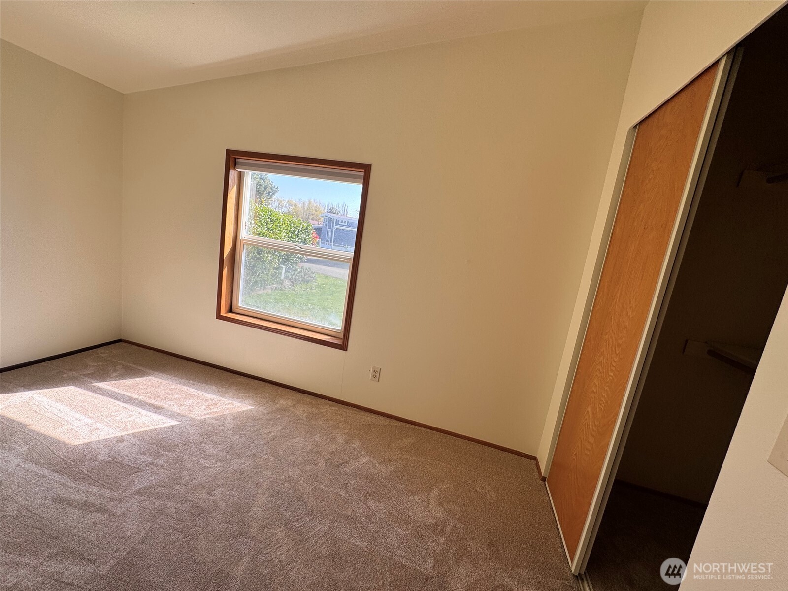 11 Golden Sands Boulevard Property Photo 15
