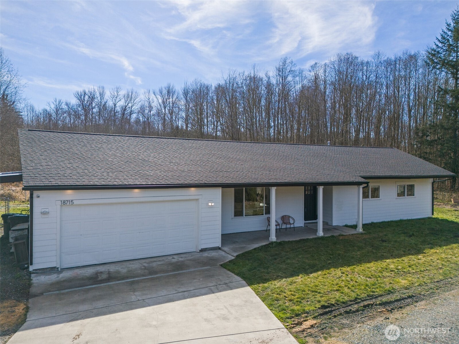 18715 Pioneer Way Property Photo