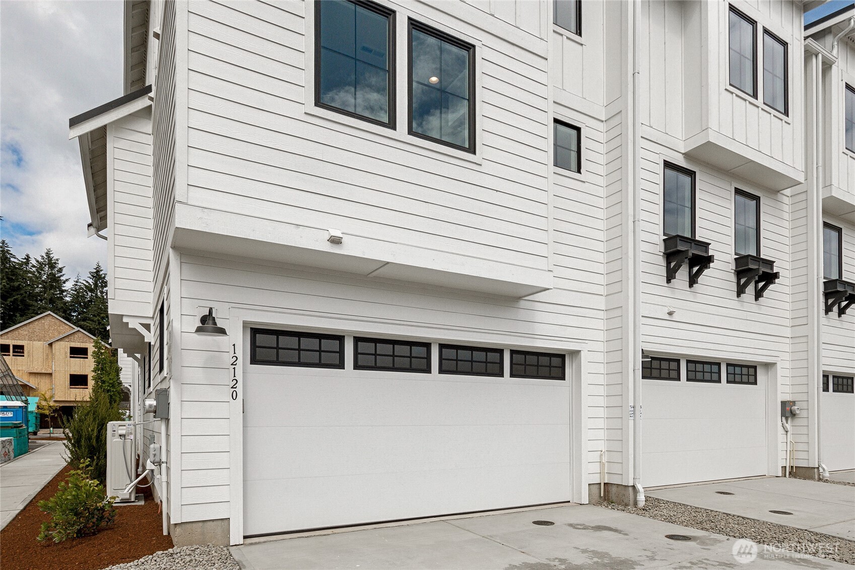 12730 121st Street Ct 107 Property Photo 5