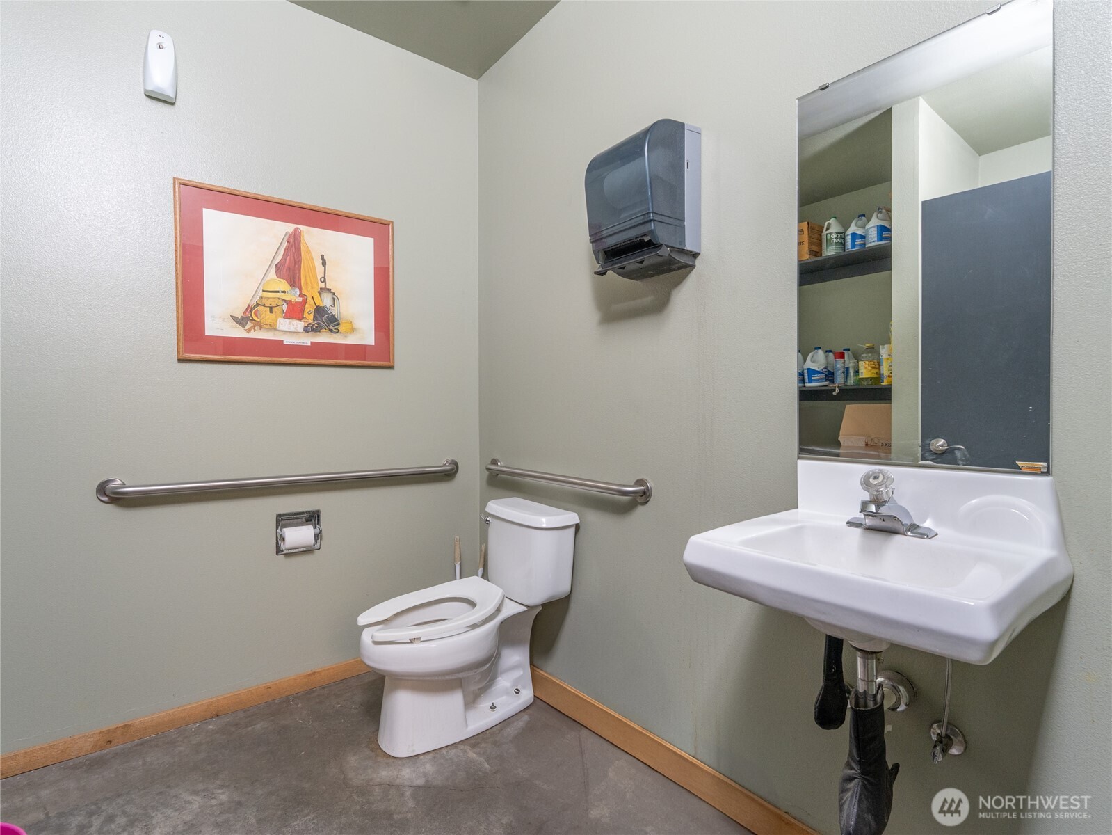98 Blue Water Lane Property Photo 16