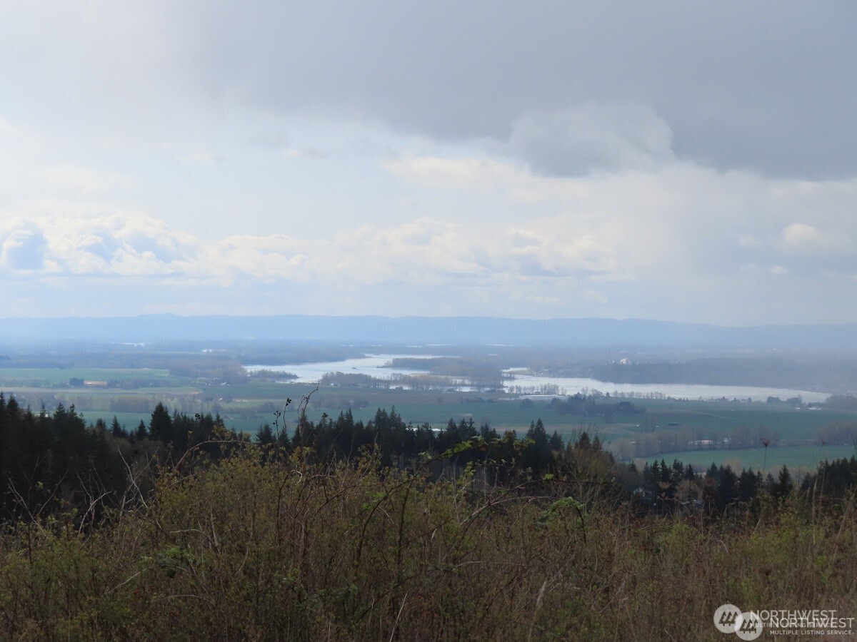 910 Confer Road Property Photo 10