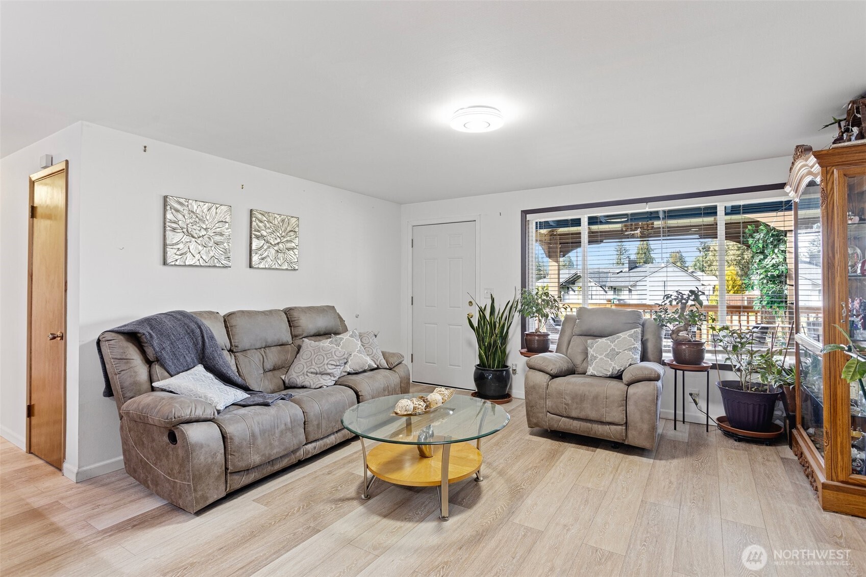 2016 191st Street Property Photo 4