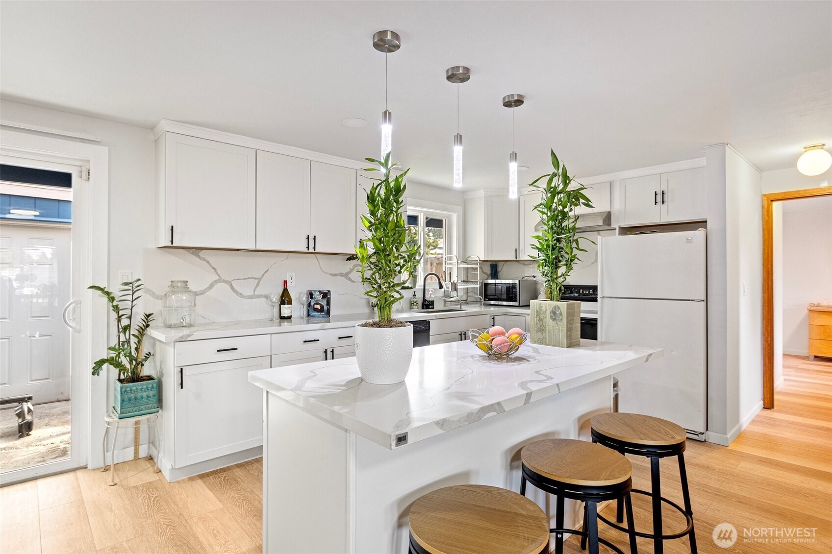 2016 191st Street Property Photo 6