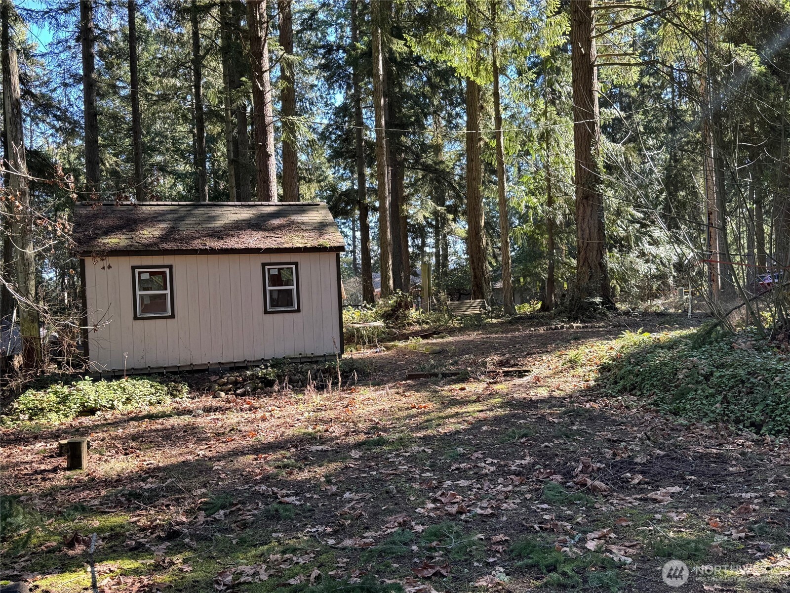 21914 Crest Lane Property Photo 8