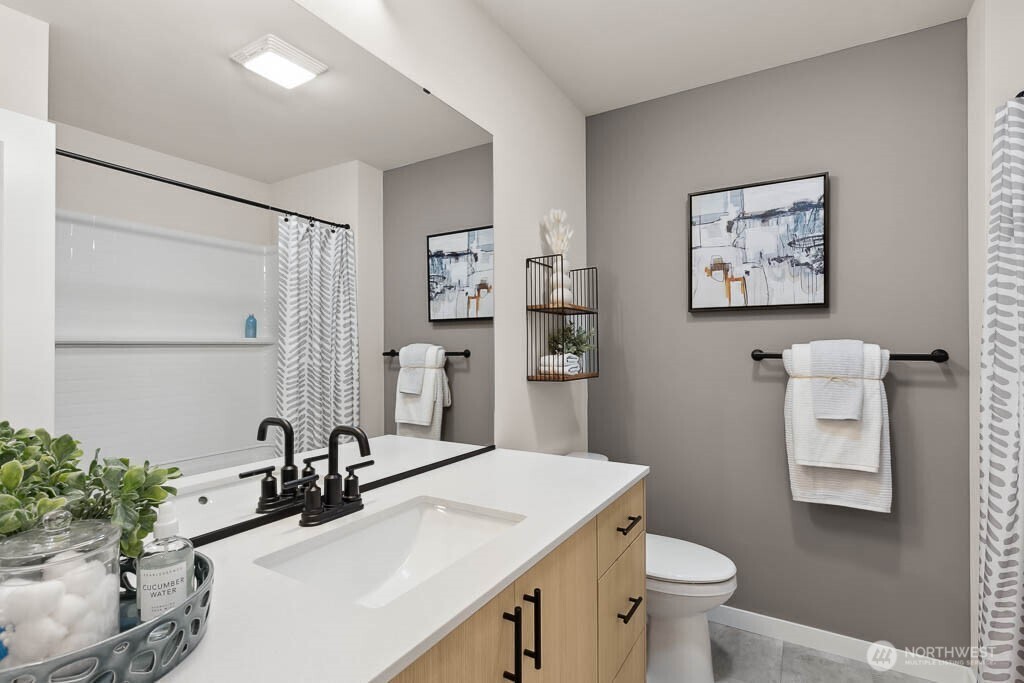 16124 Cascadian Way H3 Property Photo 13