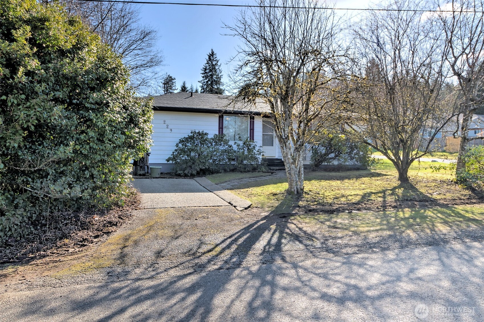 229 W Wyandotte Avenue Property Photo