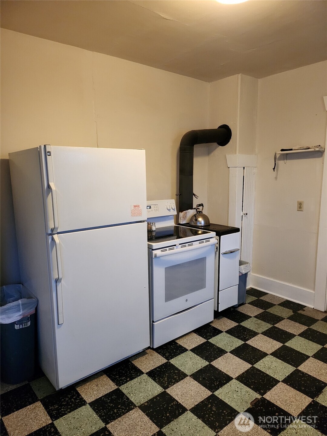207 Nw Fir Street Property Photo 9