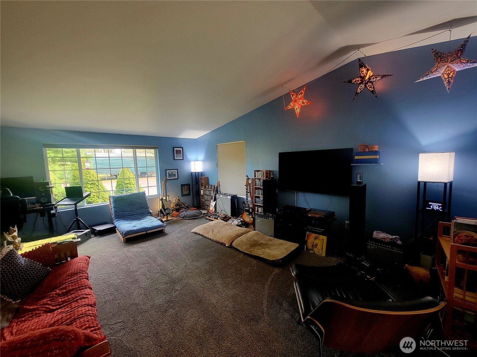 379 Collins Road 18 Property Photo 17