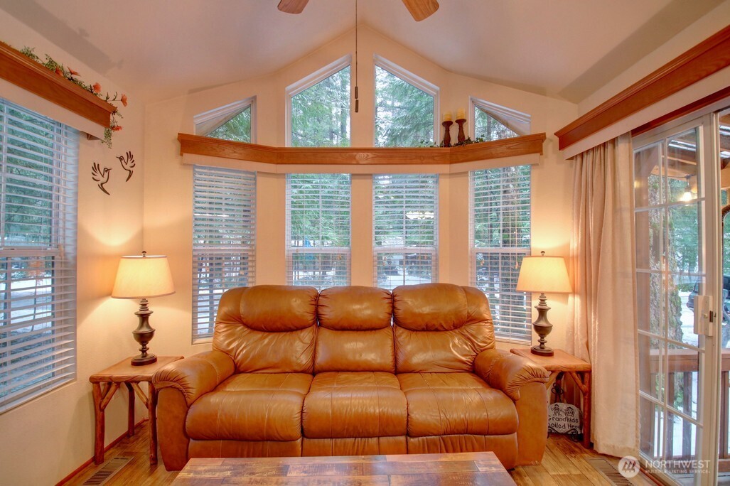 223 6 Morel Drive Property Photo 3