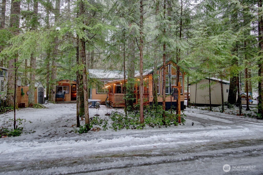 223 6 Morel Drive Property Photo 33