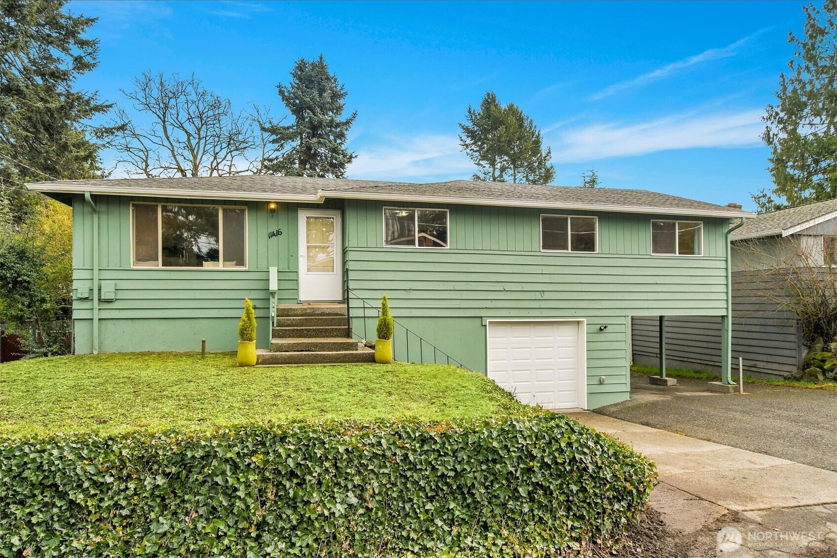11416 18th Place Property Photo