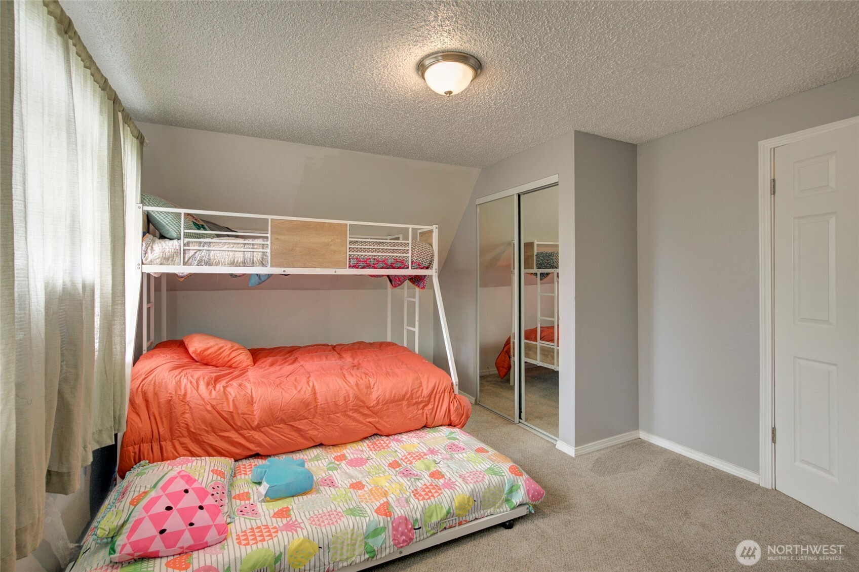 254 Wishkah Street Property Photo 15